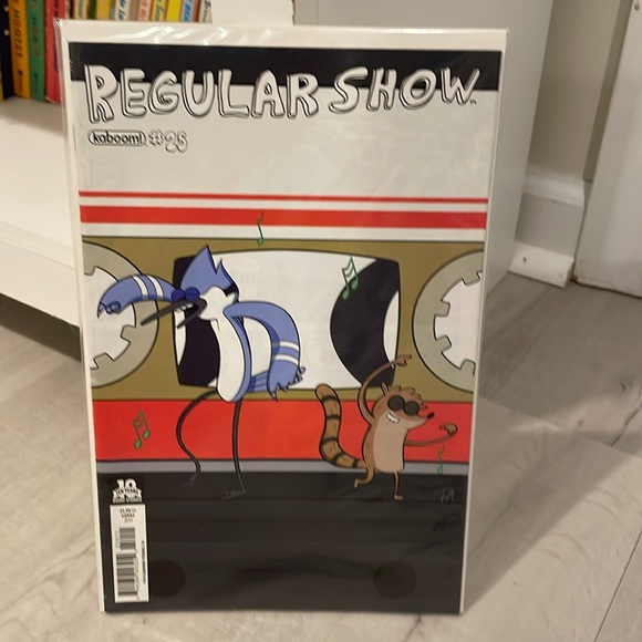 Regular Show - Comic-book lot. 2013 & 2015 Mostly #1s - Picture 8 of 10